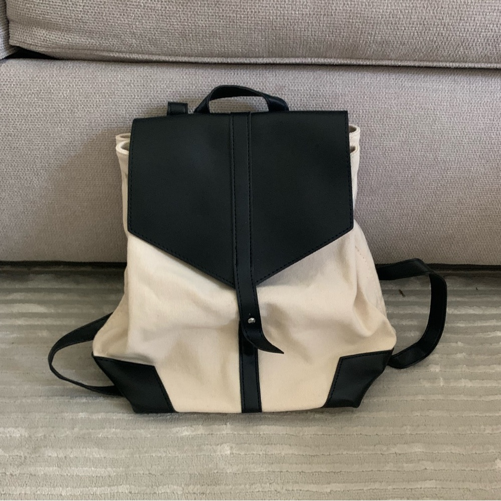 Deux Lux purse backpack